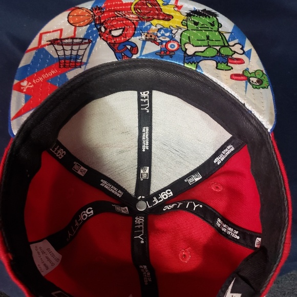 New Era Tokidoki Marvel Hat - Picture 4 of 4